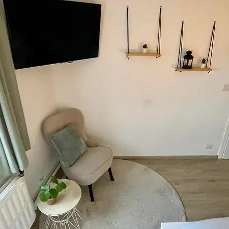 Le Revella فندق مبيت وإفطار