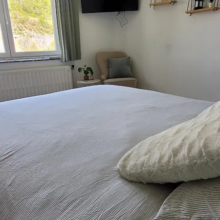 Le Revella فندق مبيت وإفطار بروفونديفيل