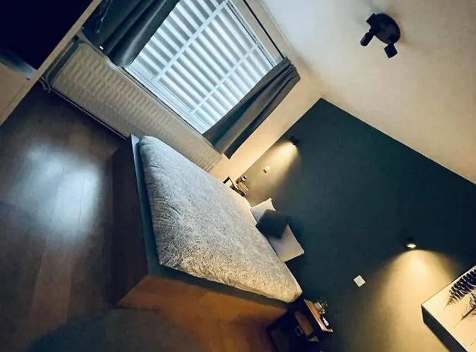 Le Revella Profondeville